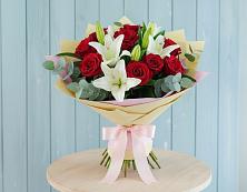 Букет цветов из:  Лилии и Розы в Салым