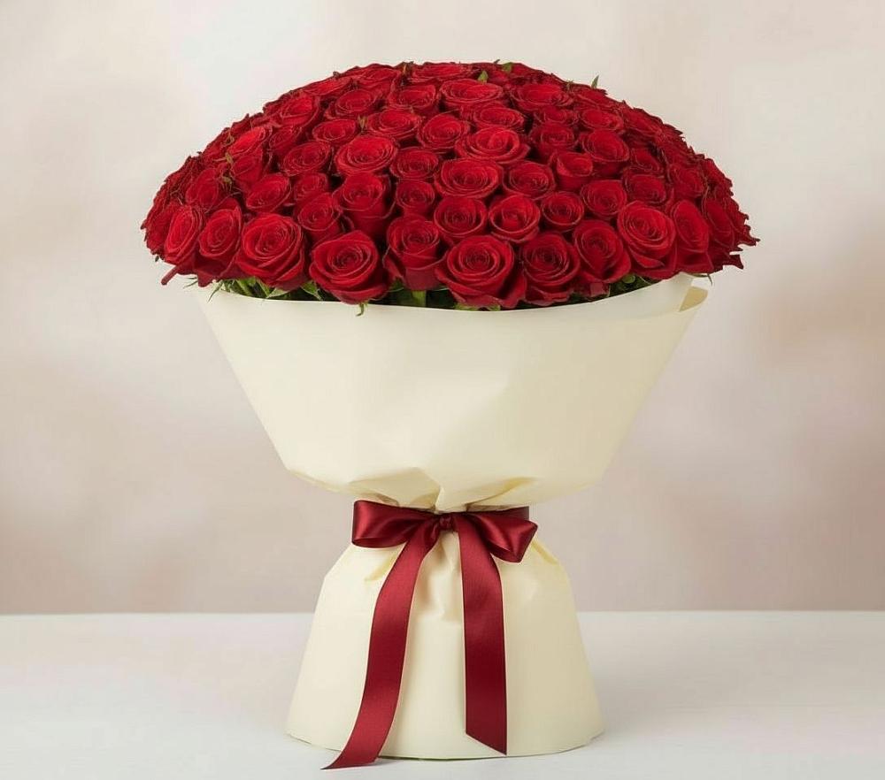 Букет 101 Красная роза Милано в Салым