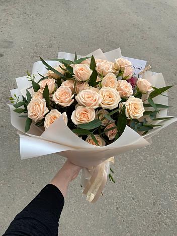 Букет Кремовые розы Латте в Салым