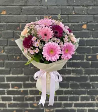 Букет цветов из:  Герберы и Хризантемы в Салым