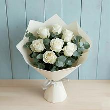 Букет Белые розы в Эвкалипте в Салым