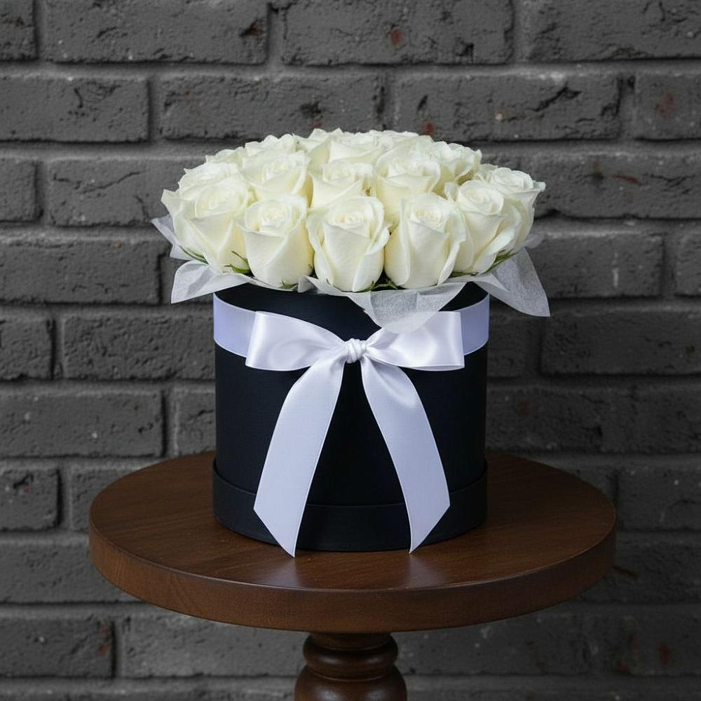 Цветочная композиция из Розы в шляпной коробке в Салым